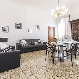  Appartamento Rialto Design Boutique