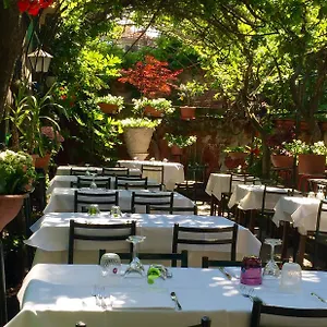 https://antica-locanda-montin.hotelinveneto.com